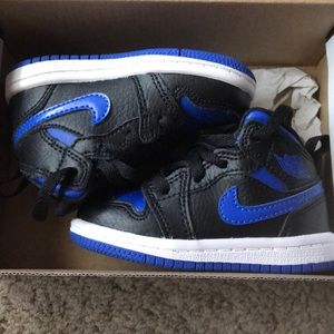 Jordan 1 Mid Size 5c
